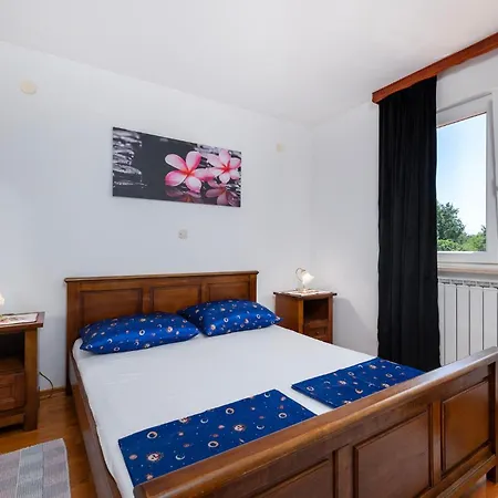 Krase Ii Apartment Medulin